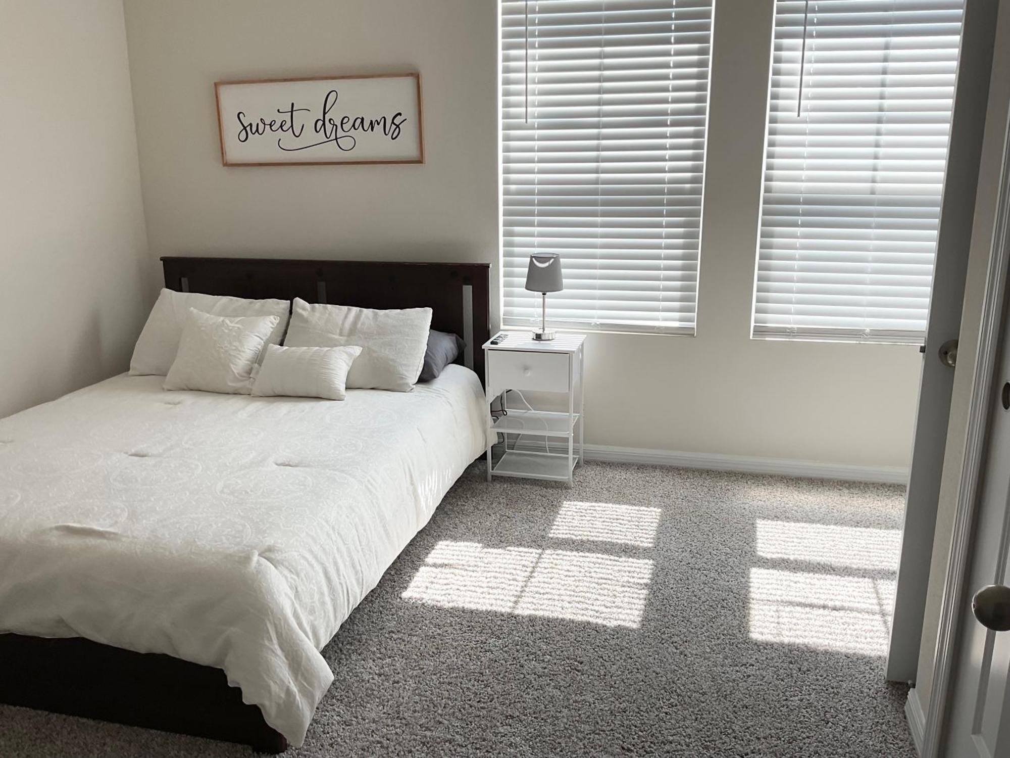 Townhome Vacay In 卫斯理堂 外观 照片
